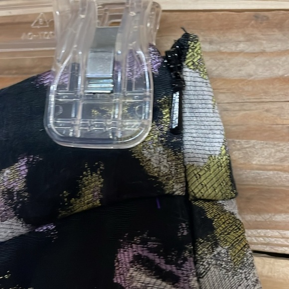 Banana Republic size 00 Petite Black with Multi-color Pattern Mini Skater Skirt - Picture 3 of 7